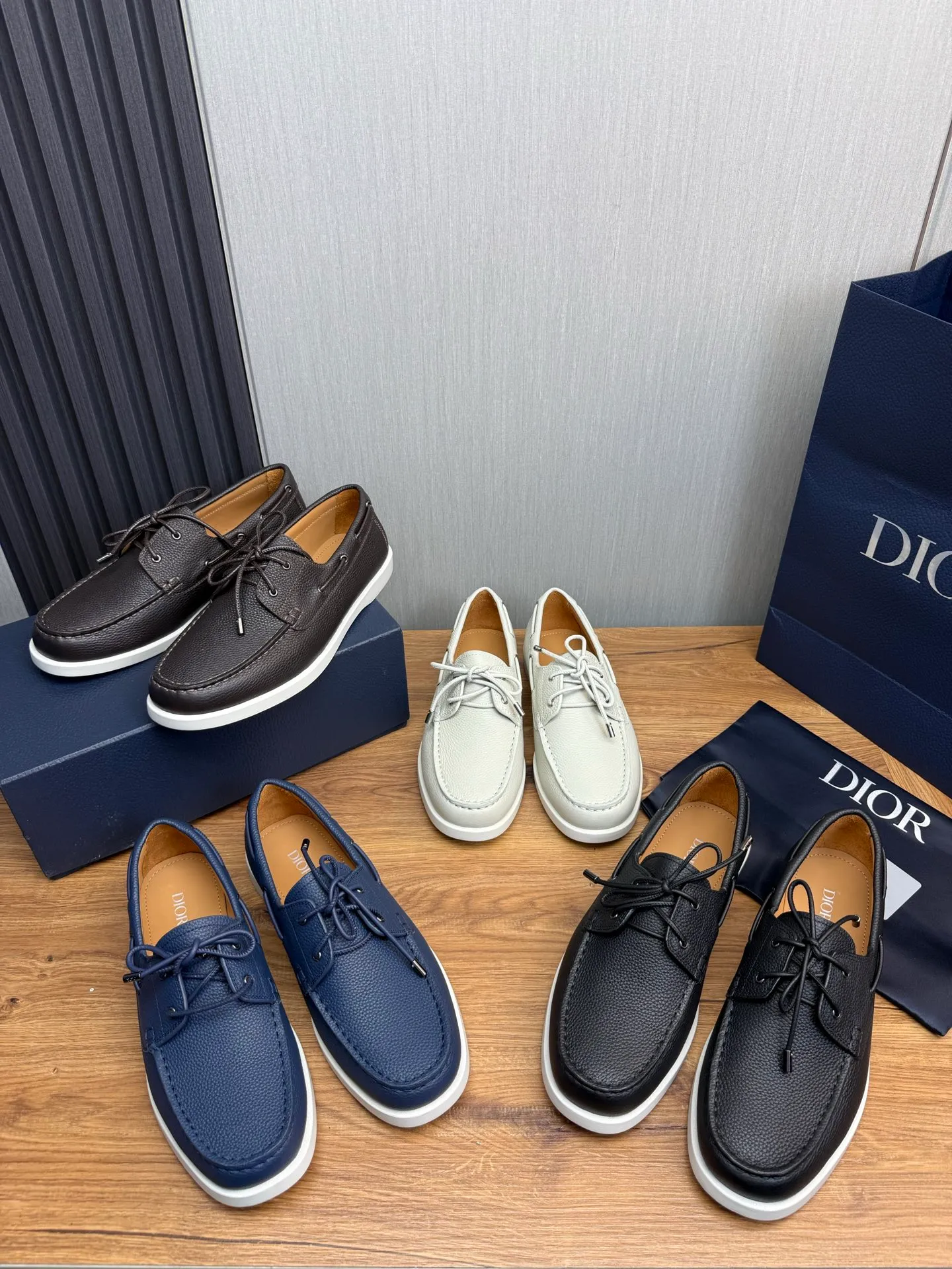 Men's shoes 💰560💰 [Dior] Men's official website na hot sale 🔥Imported cowhide + cowhide lining. Original rubber wear-resistant outsole. High quality shipment ⬆️Code number 38-44, (45 customized)